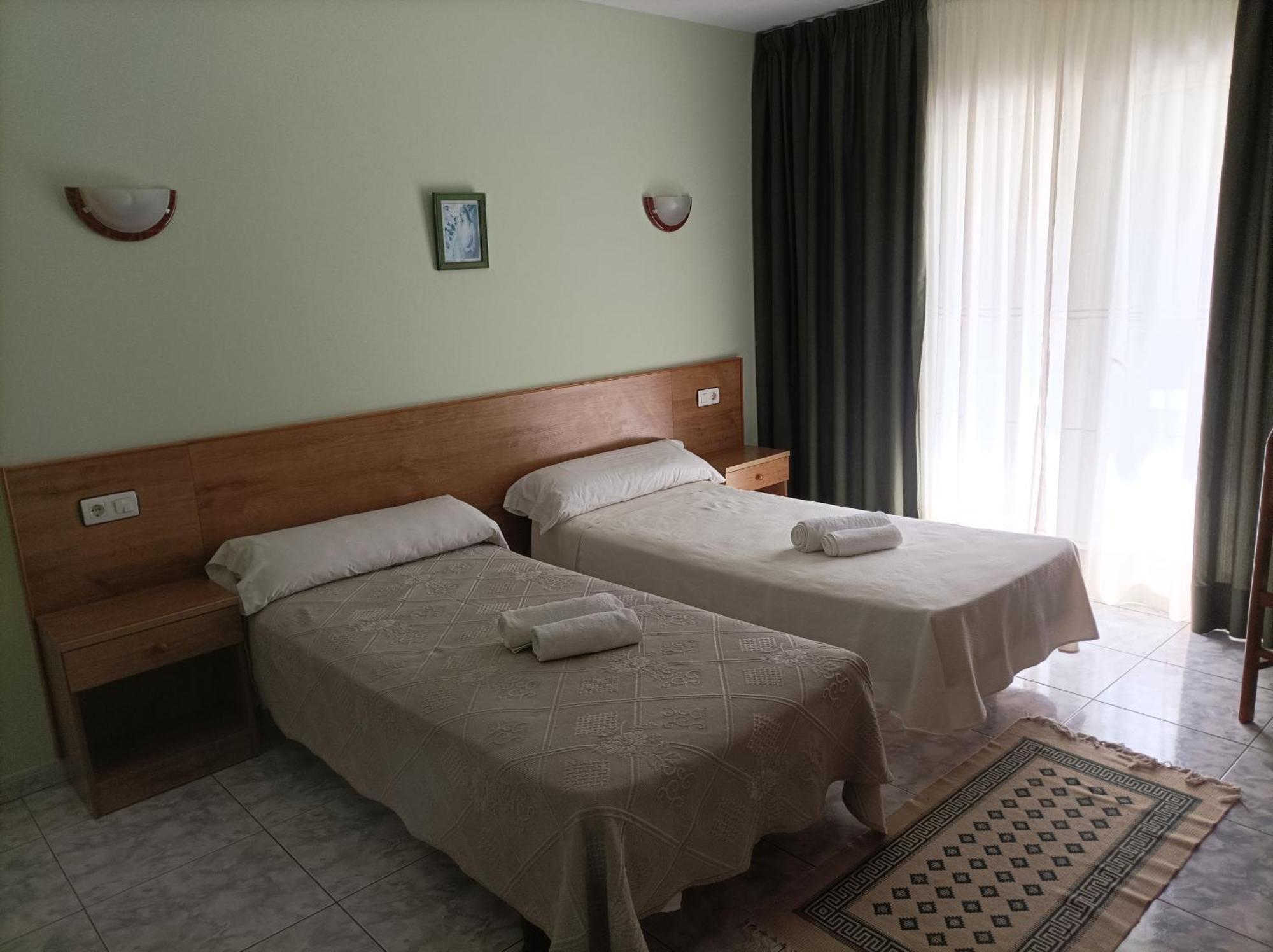 Hotel Campestre Chamuinas 庞特维德拉 外观 照片