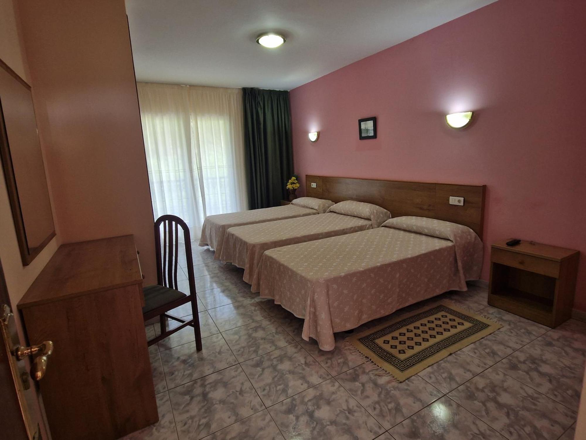 Hotel Campestre Chamuinas 庞特维德拉 外观 照片