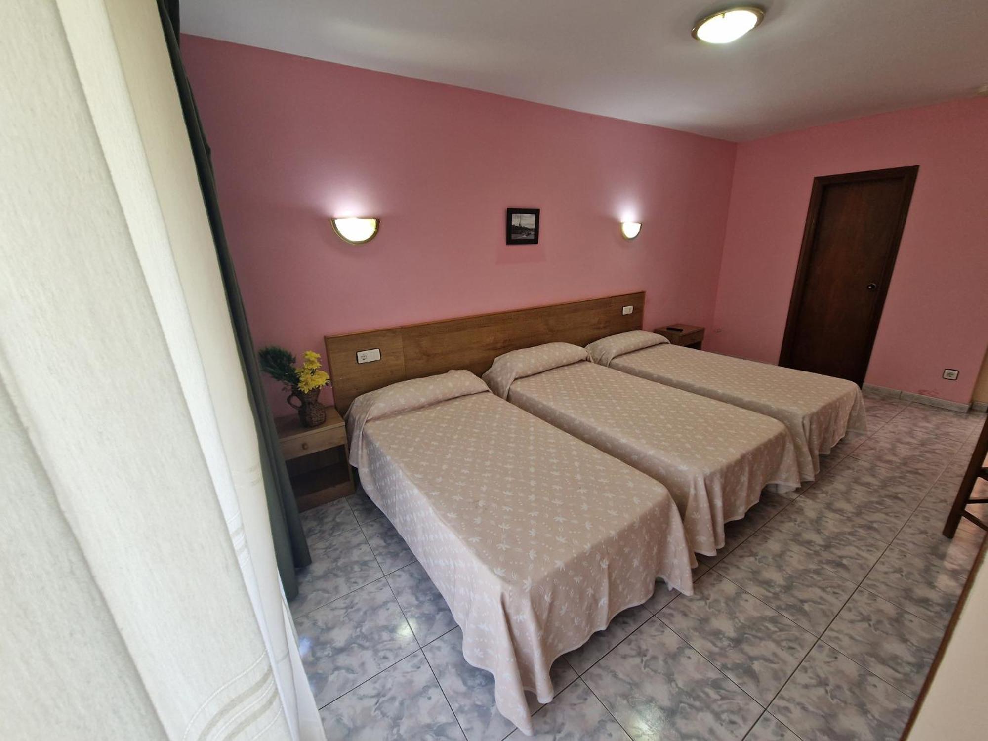 Hotel Campestre Chamuinas 庞特维德拉 外观 照片